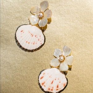 Nicola Bathie Shell earrings